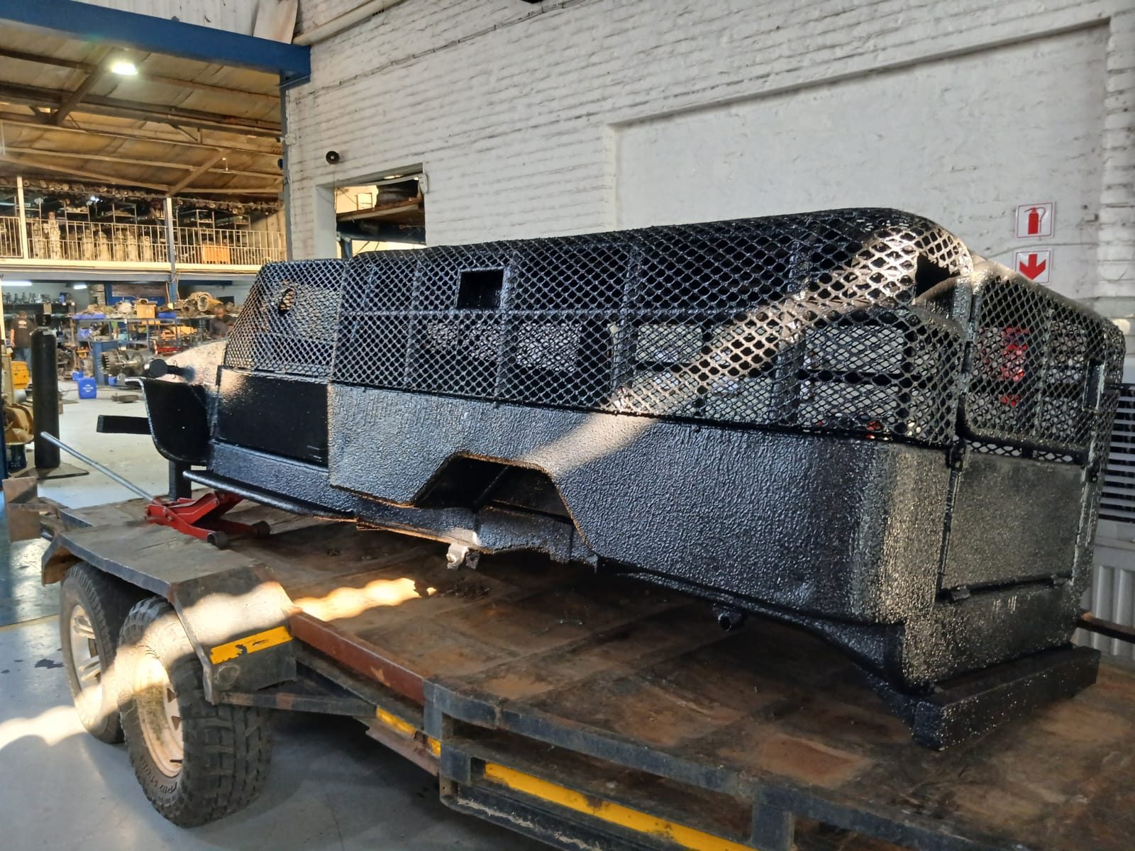 Underground mining vehicle body