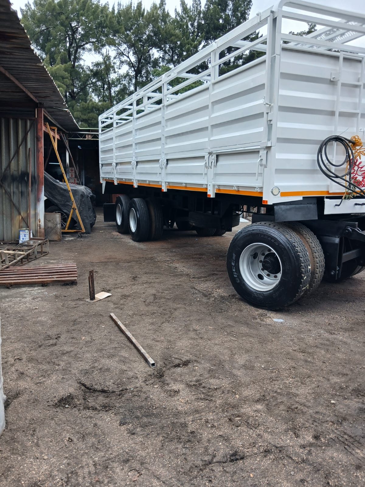 Livestock trailer