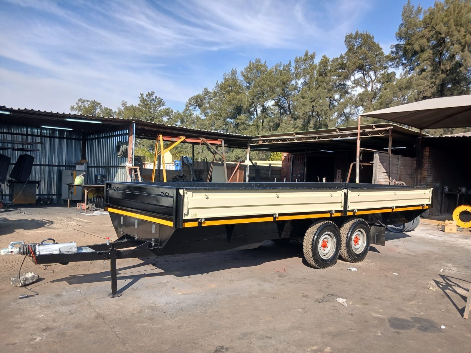 Flatdeck dropside trailer